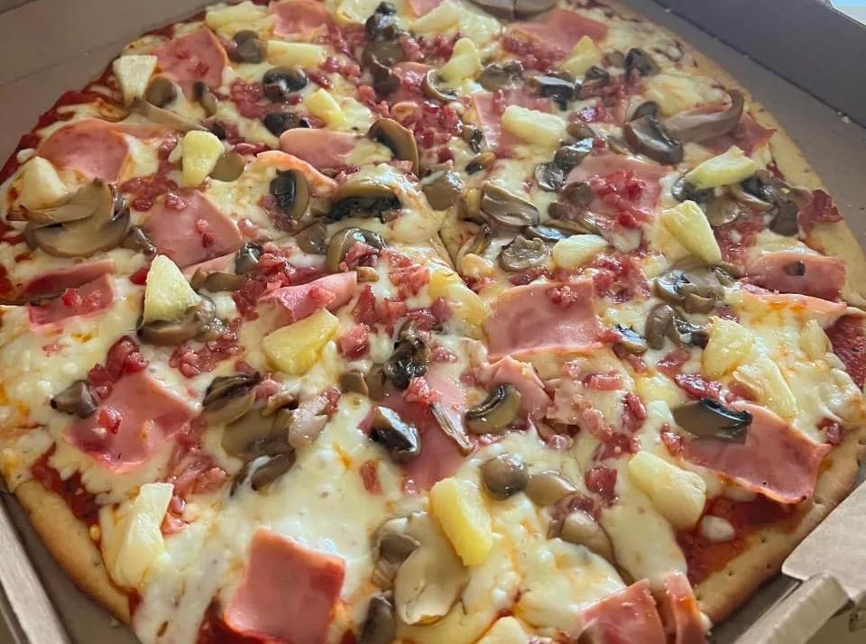 Popular item de Rosvil Pizzas: Hawaiana
